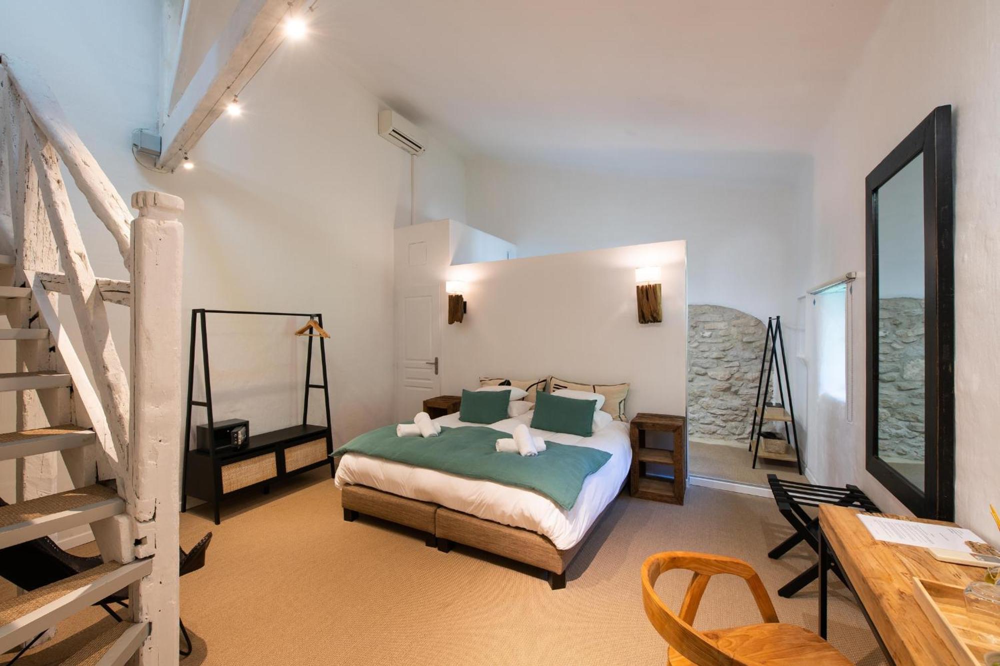 Hotel Au Ralenti Du Lierre Beaumettes Exteriér fotografie